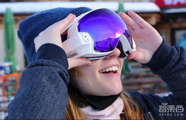 RideOn智能护目镜：滑雪时和你虚拟互动