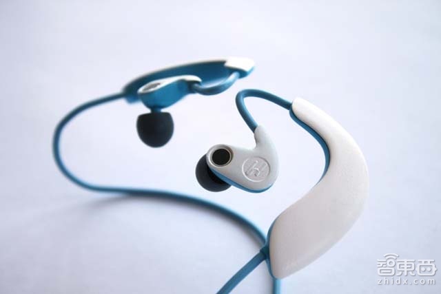 Hooke:无线3D立体音效智能耳机的雏形