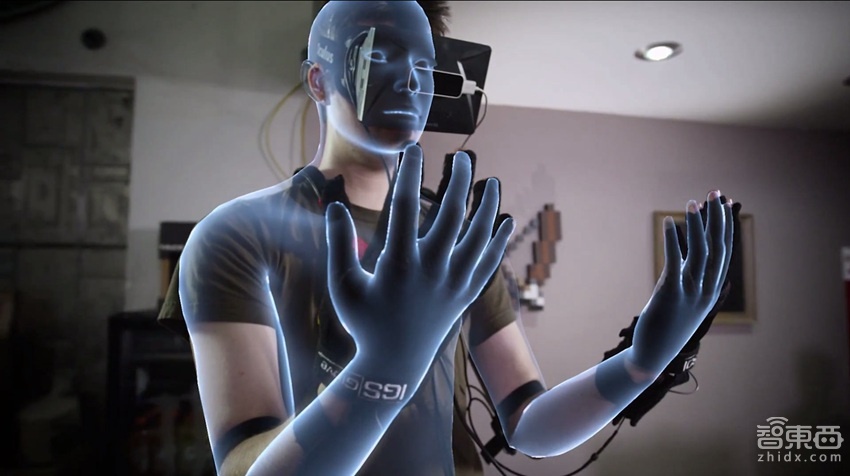 又一个东西被虚拟进虚拟现实了 这次是你的手