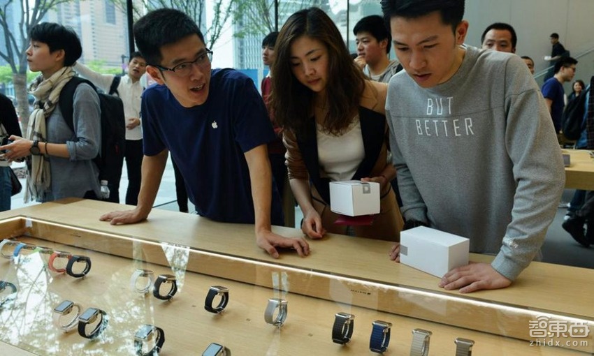 智东西晚报：Apple Watch出货预期遭下调