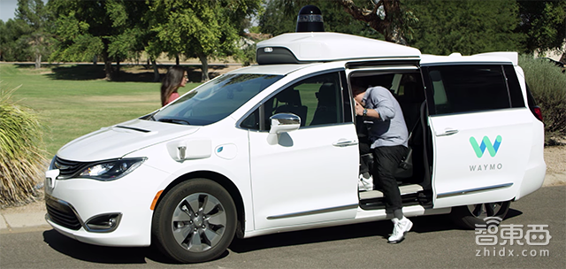 全球首例！谷歌无人车开始商用，自动驾驶时代到了