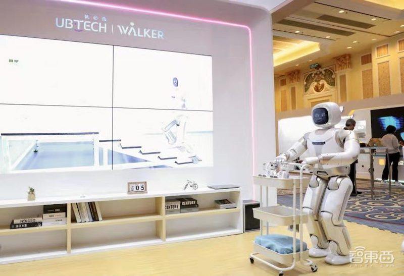 从机器人到机器“人”,Walker迭代技术攻坚路