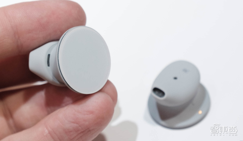 微软第一款TWS耳机要“鸽”了！首席产品官：“产品细节打磨需要时间”