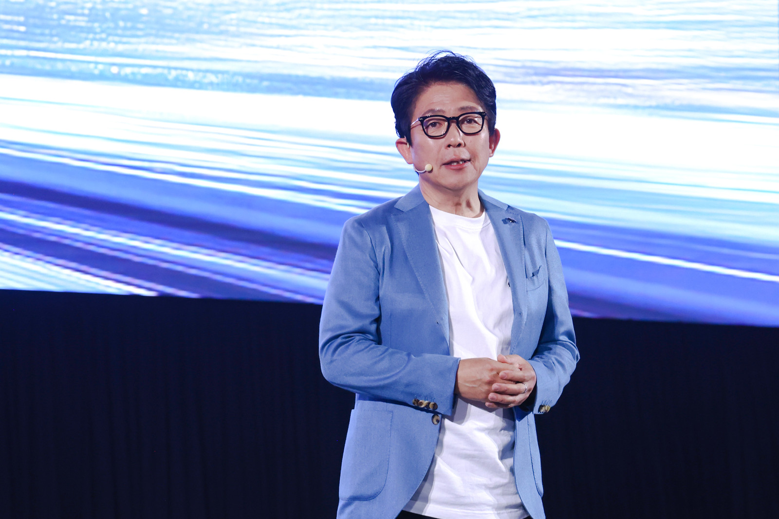 Momenta、华为、广汽丰田“铁三角”出击:车企与生态合作伙伴如何共创爆款?