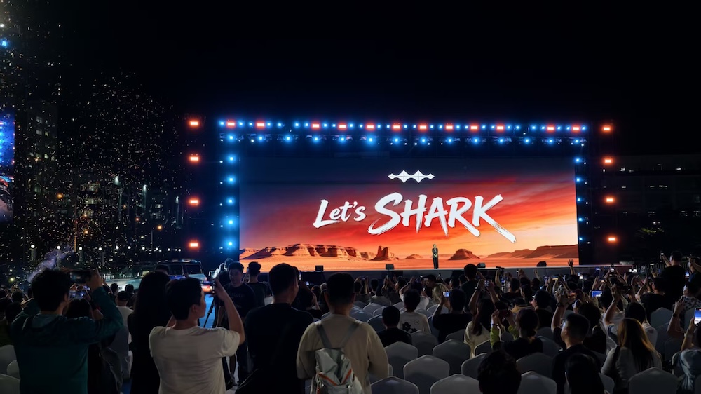 方程豹豹5豹8齐上闪充版,首搭云辇-P Ultra,提轮脱困、三轮能跑、3分钟换胎