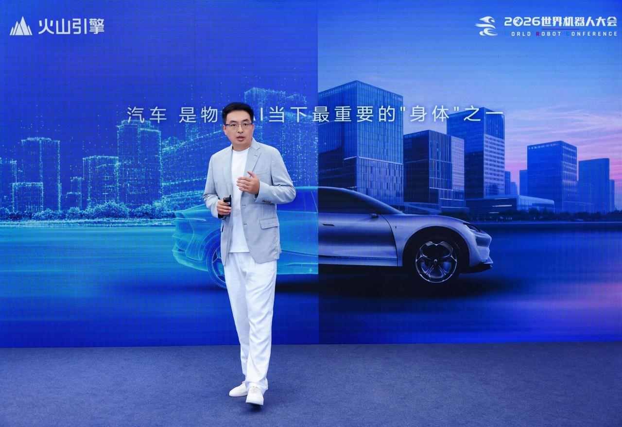 机器人一定要长成人形吗?AIVA:汽车也行