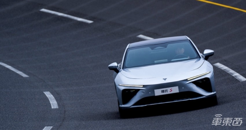 销量大幅滑坡!新造车比惨时刻,背后有何玄机?