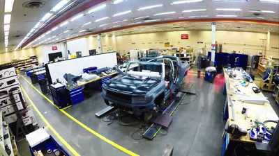 悍馬純電版原型車外觀曝光！將分皮卡和SUV兩種車型，3秒破百