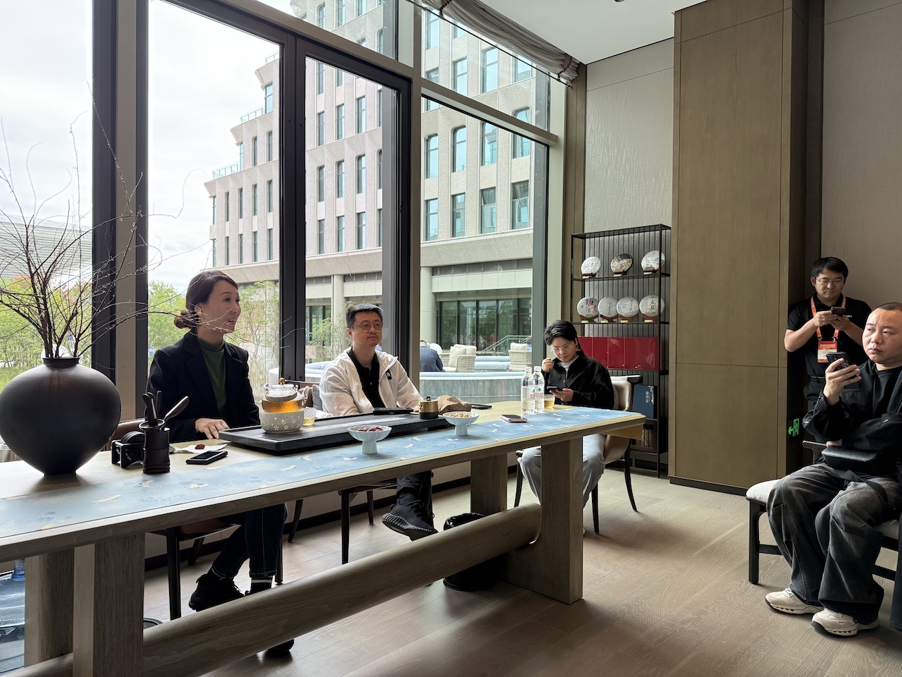 对话斑马智行高管:不做辅助驾驶,打造开放平台抢位智舱下半场