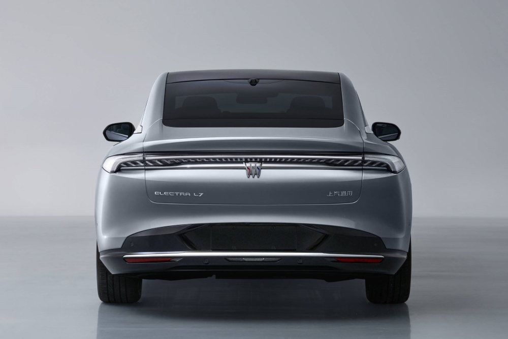 华为系连上三款车,特斯拉两大车型更新!7月工信部车展重磅新车解读