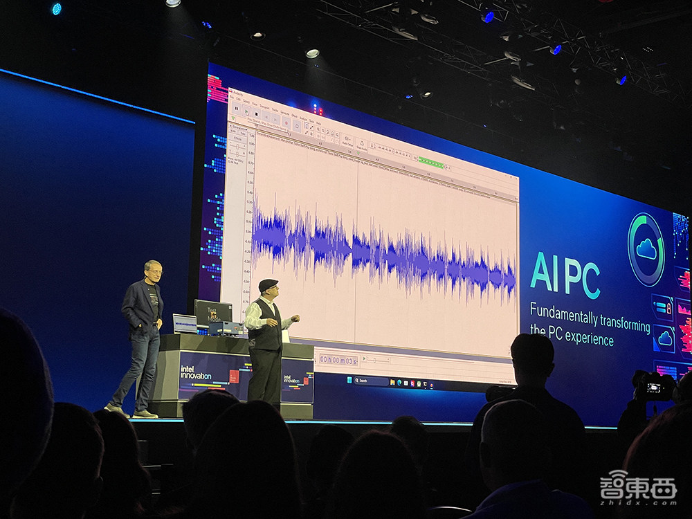英特尔连甩AI大招!288核至强芯、3代AI芯片、PC断网跑大模型