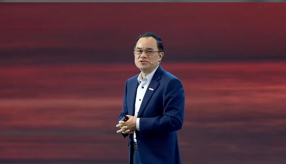 重庆新势力一把手换人!长安二十年老将挂帅阿维塔