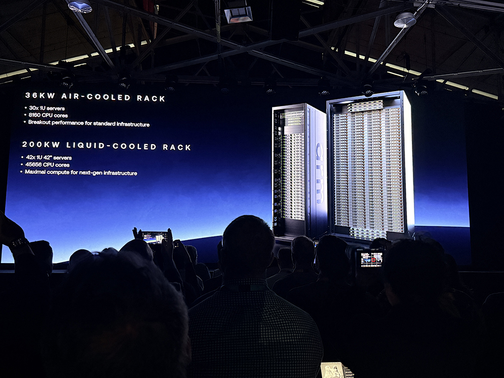 起猛了！Arm推出首个自研CPU，黄仁勋贴大脸发言