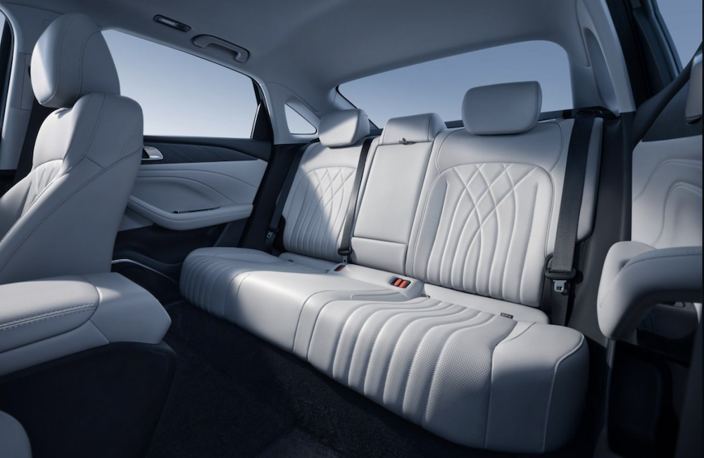 吉利银河星耀6 6.88万元起售!搭载千里浩瀚H3,支持记忆泊车