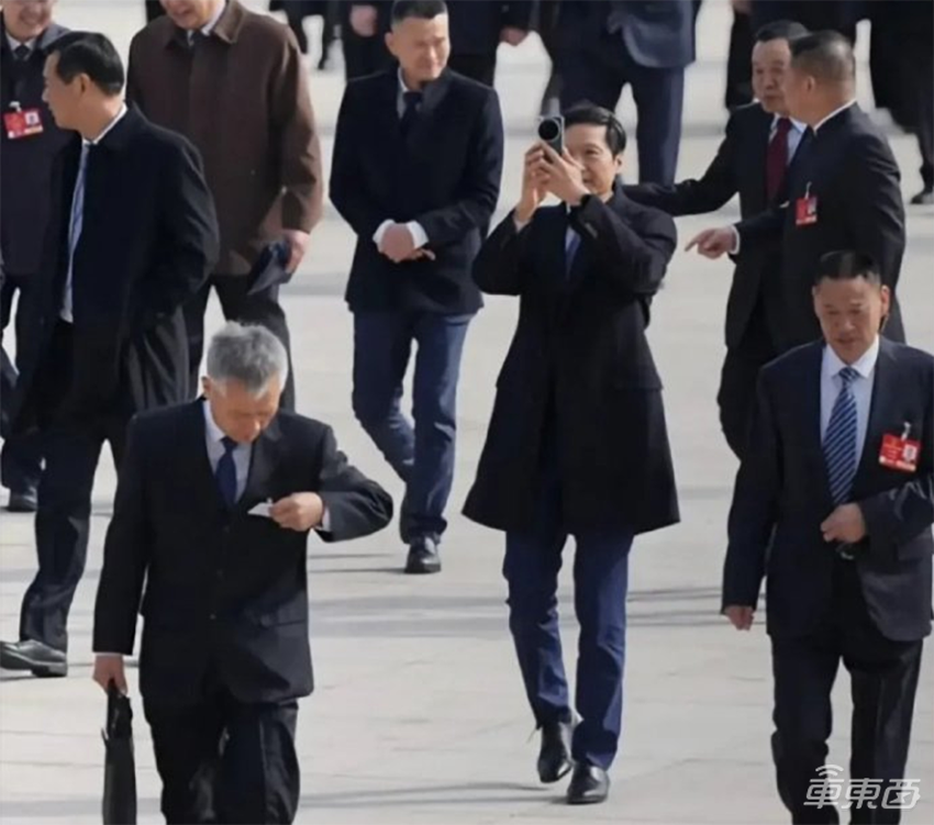 雷军盯上“绿牌”登热搜!力争明年实现自动驾驶,广汽呼吁换电加速推广