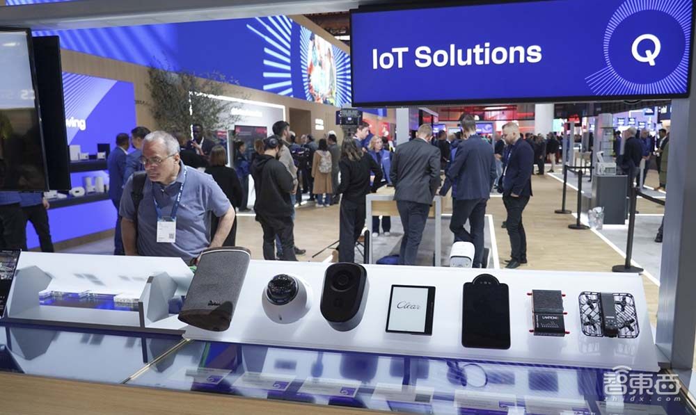 从手机PC到汽车AIoT,DeepSeek卷爆端侧AI