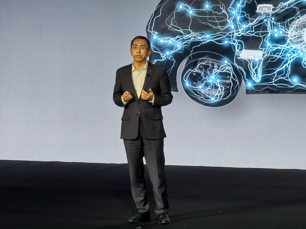 岚图L3架构新车年内亮相!搭载700线激光雷达,定位全尺寸6座SUV