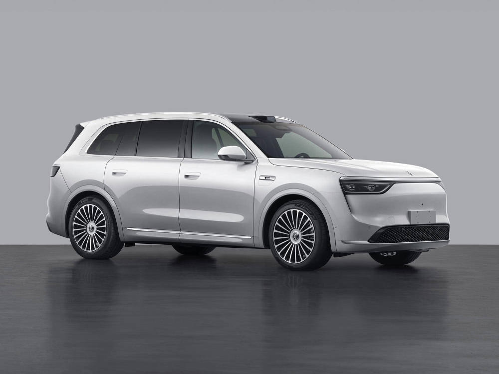 华为系连上三款车，特斯拉两大车型更新！7月工信部车展重磅新车解读