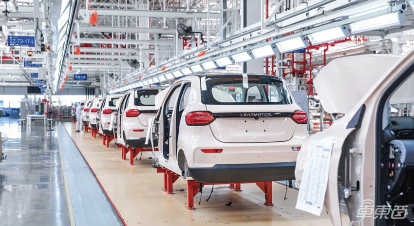 卖了5万台车，零跑汽车赴港IPO