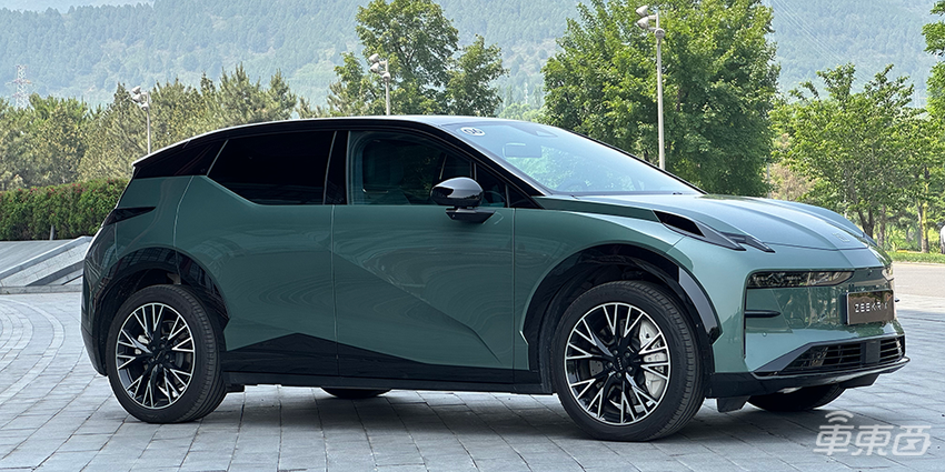 试驾纯电小钢炮极氪X：加速迅猛颜值高！三处细节待提升