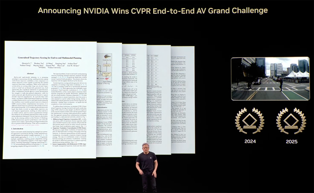 黄仁勋巴黎演讲:欧洲在建20座AI工厂,两年AI基建算力将增长10倍