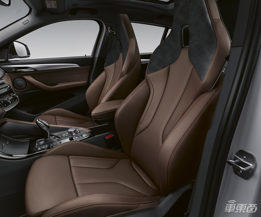 BMW X2曜夜版/锋芒版组队上市!颜值再升级,会是年轻人的心头好吗?