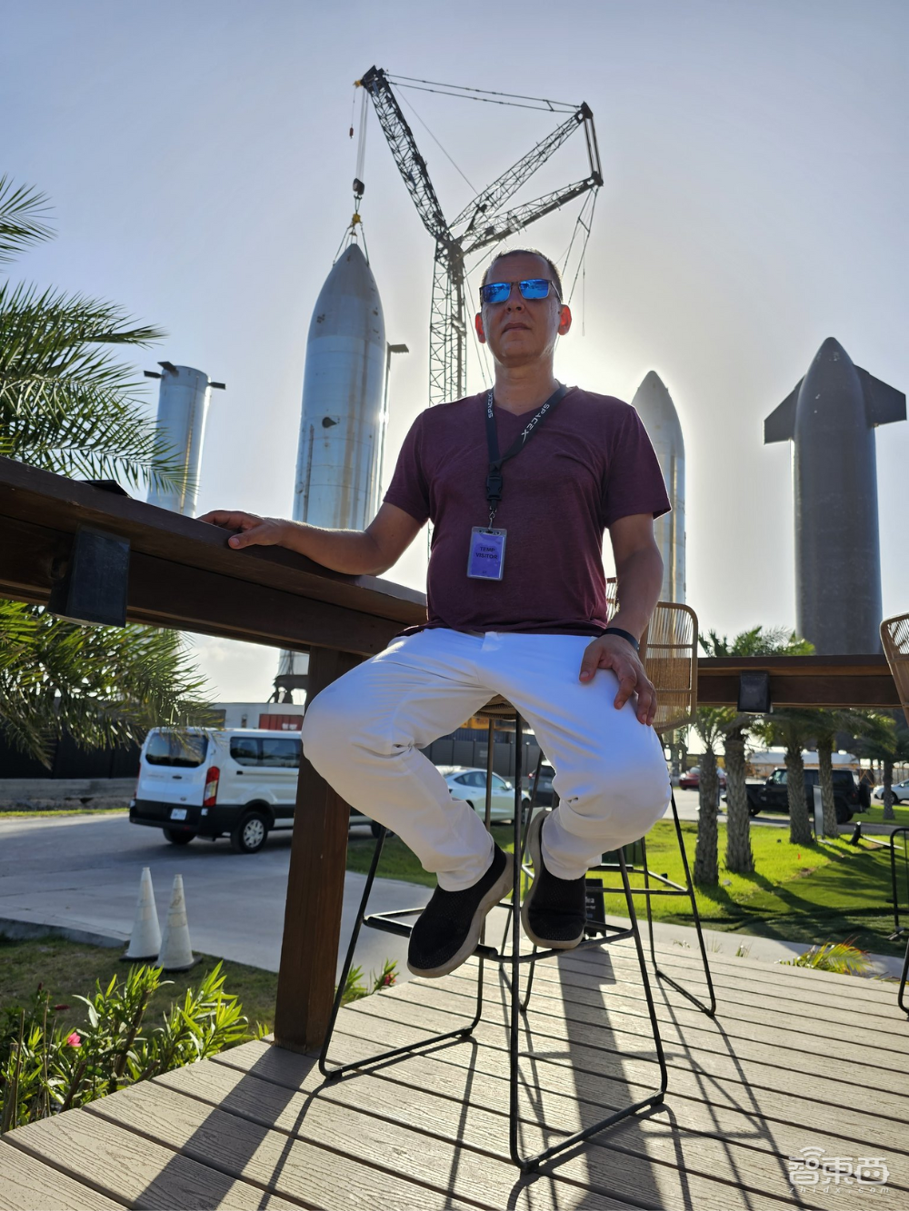 马斯克跟AI圈的11位顶级大牛组了个新局,要探索“宇宙本质”