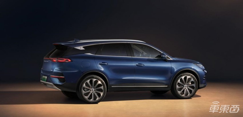 腾势N8今晚上市，售价31.98～32.68万元，可用方向盘玩游戏