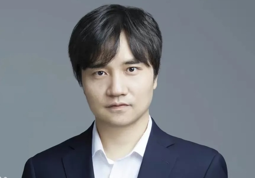 快手调整AI组织架构，任命可灵CEO
