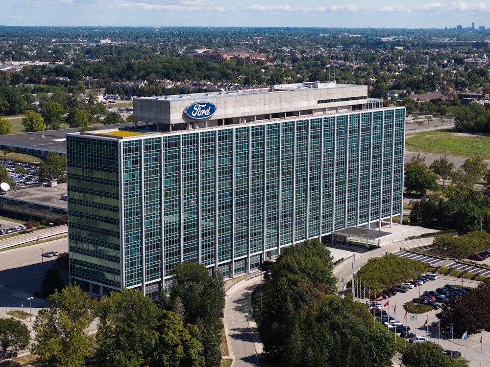 一个月超2.4万汽车人被开!特斯拉开了7位经理,车圈再掀裁员潮