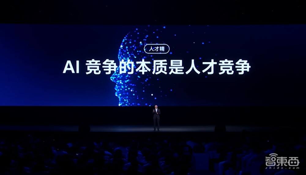 手机大模型之战,只差苹果了