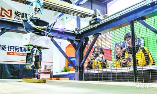 3.6 亿吨垃圾何去何从？国产垃圾分类机器人现状：从“源头”到“末端”