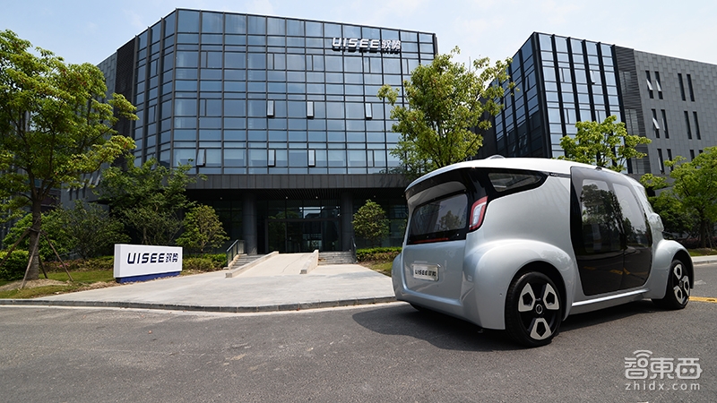 用无人车给飞机拉货！业绩飞涨10倍 吴甘沙的驭势科技这一年