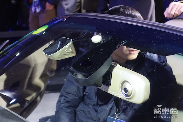 出门问问智能车载后视镜落地 AI技术又一商业化尝试