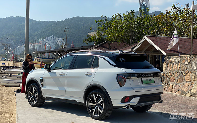 深圳试驾领克01 PHEV:驾驶感受比燃油版更优秀,可上绿牌不用摇号!