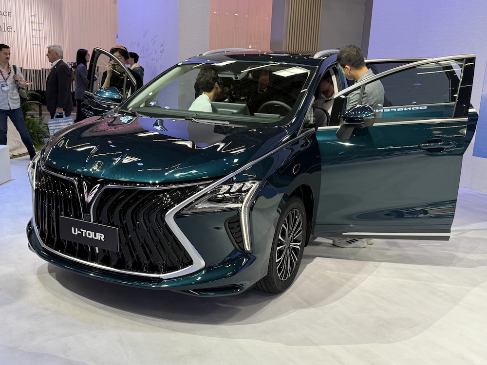 103条中国车圈好汉激战慕尼黑！暴走一天看全欧洲最大车展，BBA不服激烈反攻