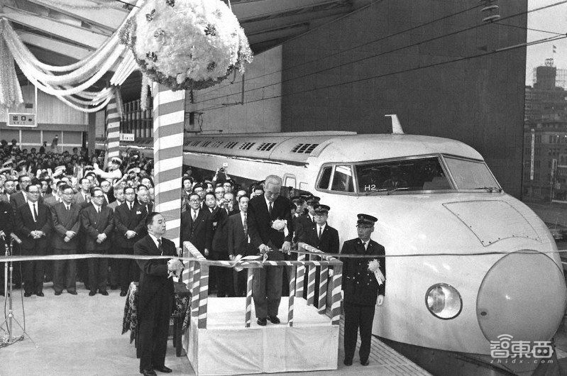 奥运开幕式遭全球群嘲！57年后，日本为何不再惊艳世界？