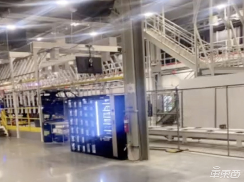 特斯拉得州工厂投产在即!大型压铸机已经进场,4680新车或已下线