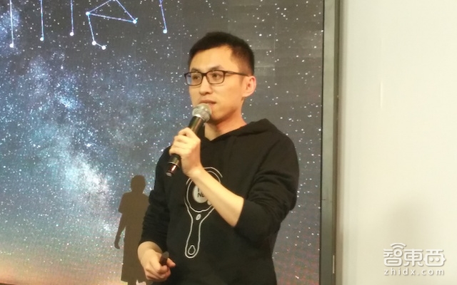 小熊尼奥AR放大镜发布中文名“照照乐”,年中正式上市