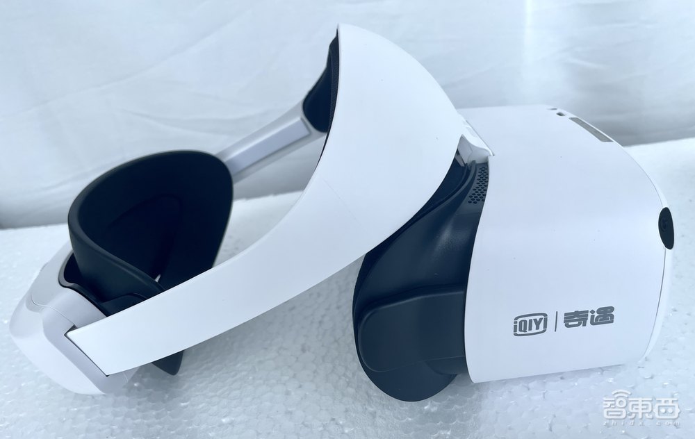 奇遇Dream Pro VR头显首发体验:对不起,我错怪了我的眼睛!