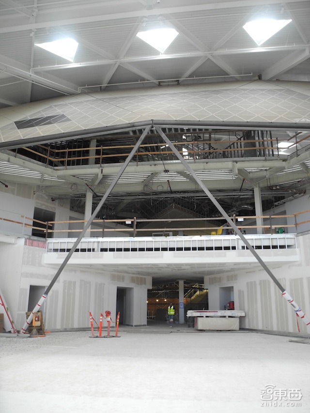 技術(shù)宅拯救世界之：碼農(nóng)蓋房子，就是不一樣