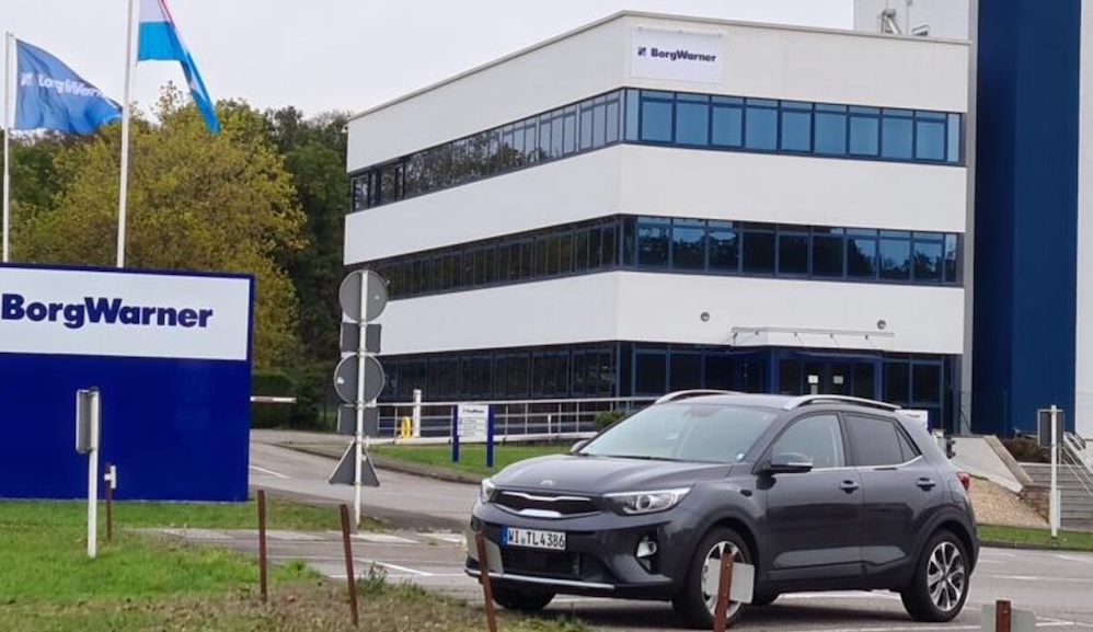 一个月超2.4万汽车人被开!特斯拉开了7位经理,车圈再掀裁员潮