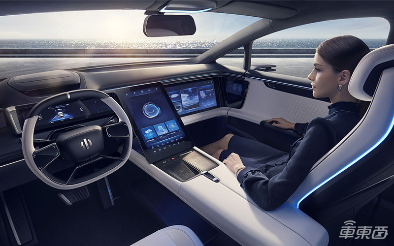 丁磊造车交卷!华人运通首款量产车亮相 外形炫酷能跑600公里