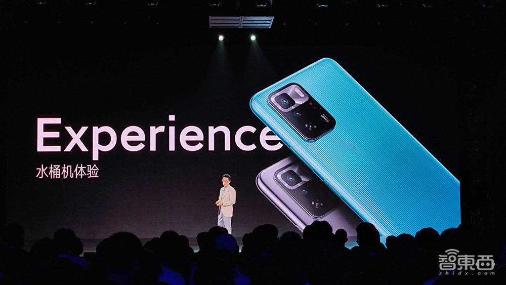 Redmi掌门卢伟冰:一部Note手机要用114颗芯!缺芯至少还要一年