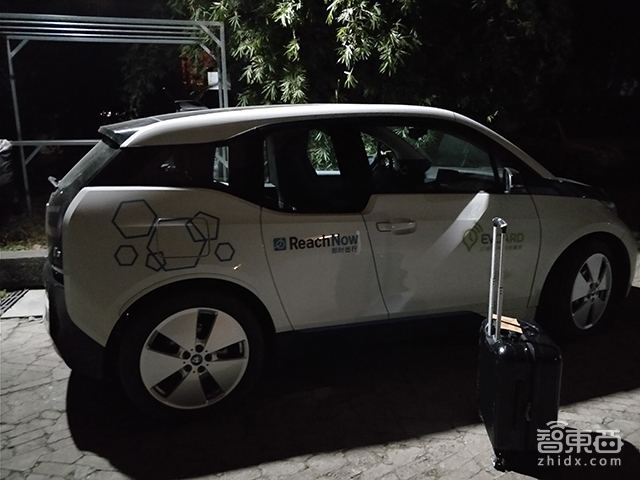 奔驰宝马分时租赁竟这样:Smart车窗落鸟屎 i3趴窝两次!