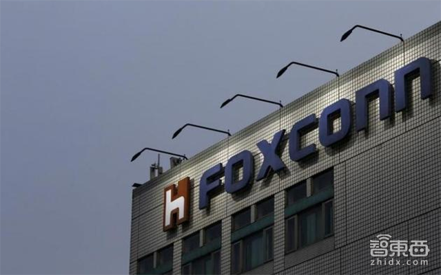 智东西晚报:Valve展示新一代VR手柄 庞大集团50亿推叮叮约车