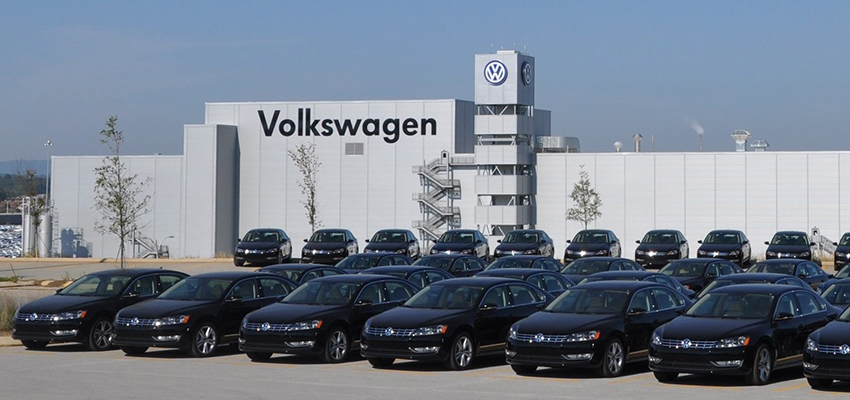 五大车企打响动力电池争夺战，大众通用长城已开炮