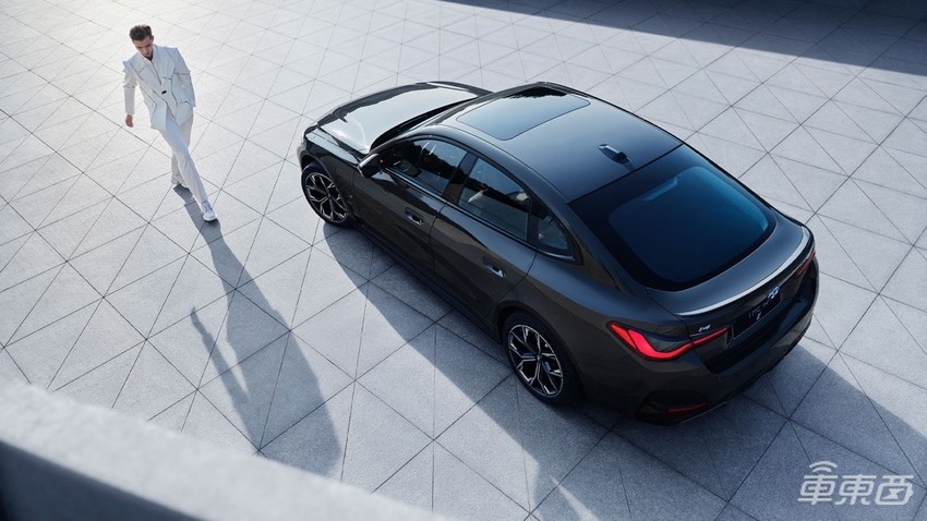 宝马纯电轿跑44.9万开卖:性能对标Model 3,起售价贵了18万