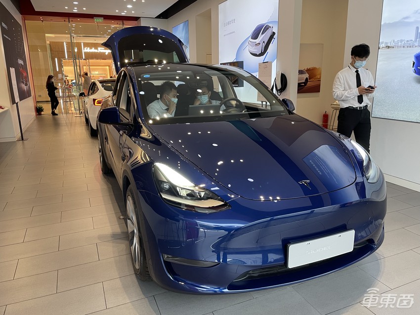 特斯拉靠啥保住销量？北京线下店增加三倍，全国狂建充电桩