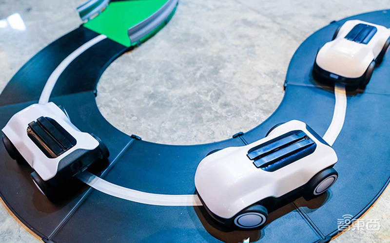 商汤打响AI落地战!连推11款产品,亮出迷你自动驾驶车